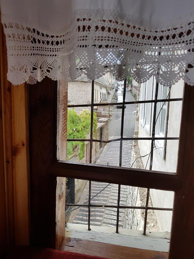 Gjirokastër Eva Guesthouse מראה חיצוני תמונה